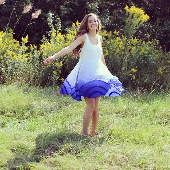 Meet your Posher, Carlee - Picture 4 of 5